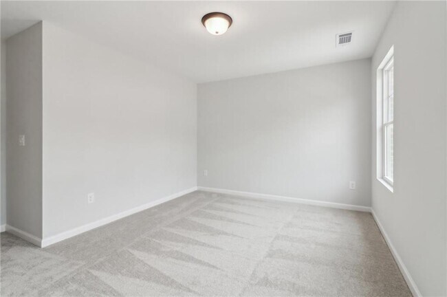 Building Photo - 2072 Buice Lake Pkwy