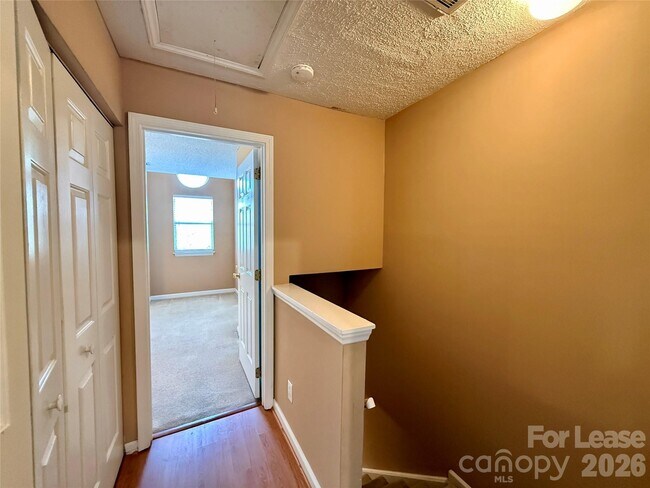 Building Photo - 17428 Tuscany Ln