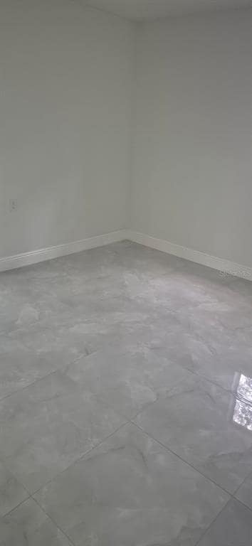 Building Photo - 7128 Oakwood Dr