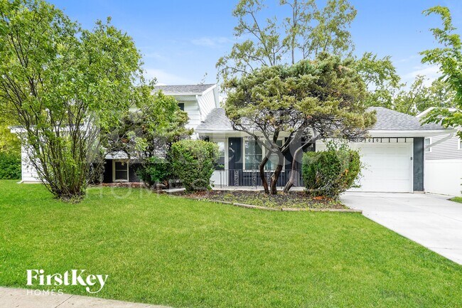 Building Photo - 4200 Arlington Dr