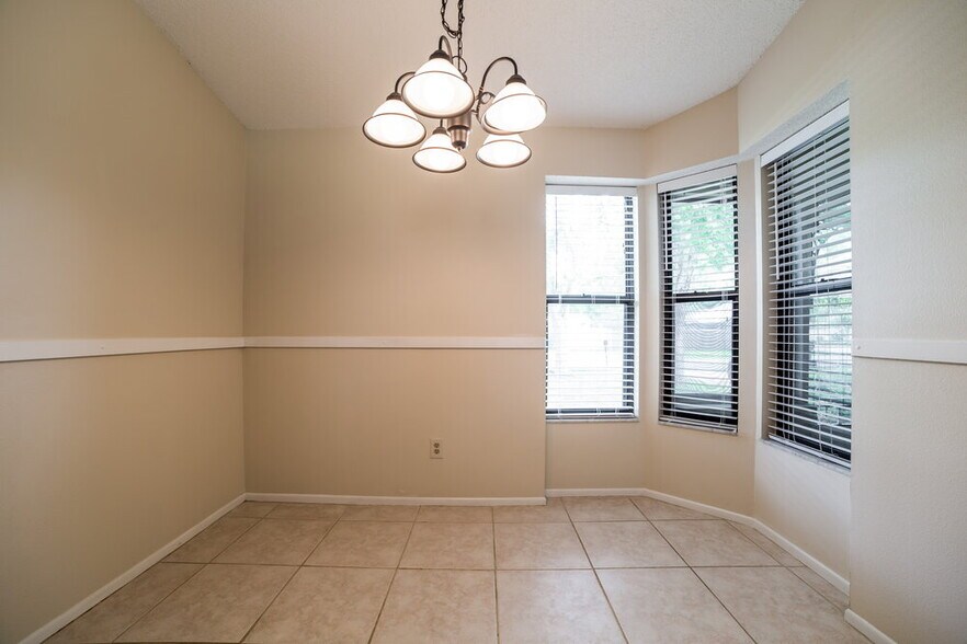 Building Photo - 1029 Wainright Dr