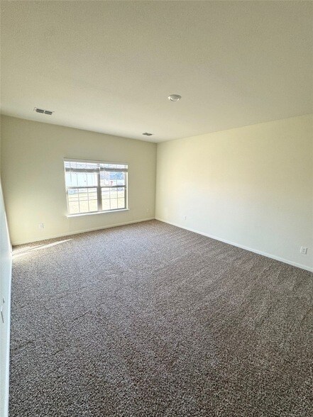 Building Photo - 753 Keeneland Dr