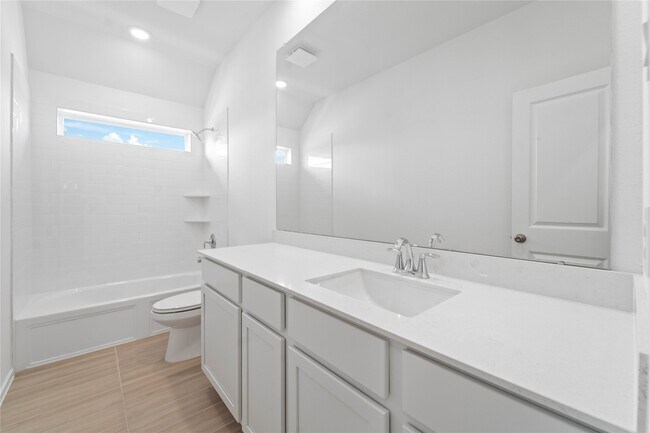 Building Photo - 6415 Laguna Terra Dr