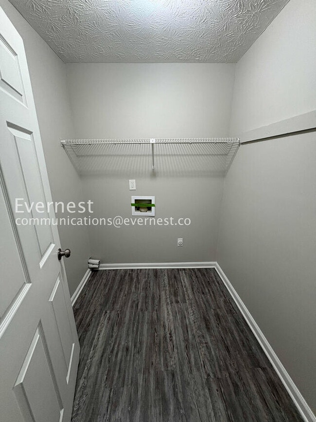 Building Photo - 130 Summerfield Dr