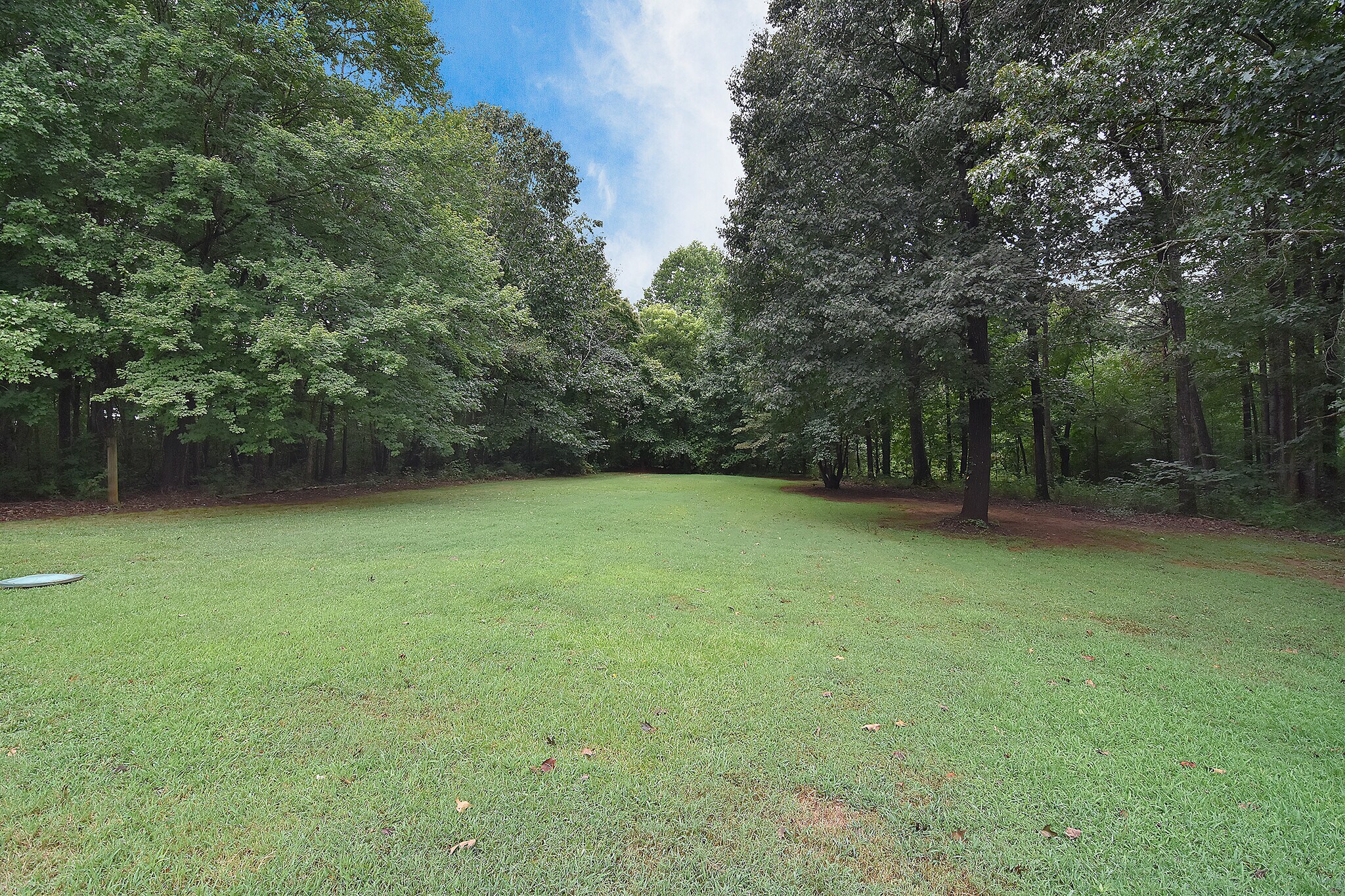 Building Photo - 345 Sunny Hill Dr