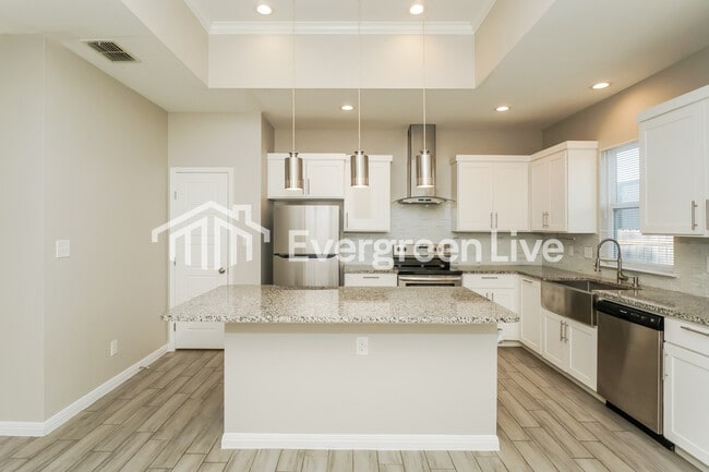 Building Photo - 1226 El Porvenir Dr