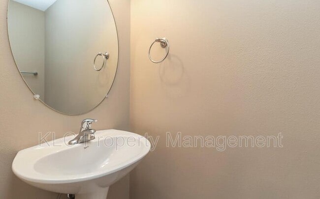 Building Photo - 8610 EP True Pkwy