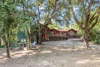 Building Photo - Beautiful 4 Bed 2 Bath Home On Over 1/2 An Acre | Redwood Estates