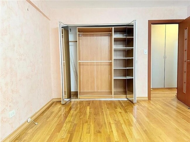 Building Photo - 2678 Ocean Ave