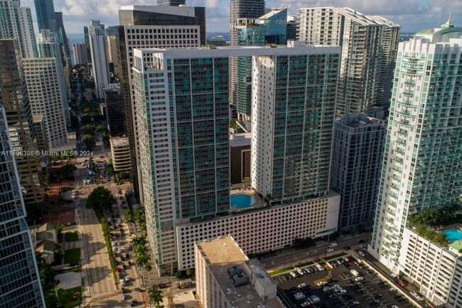 Primary Photo - 500 Brickell Ave