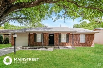 Building Photo - 3025 Montclair Pl