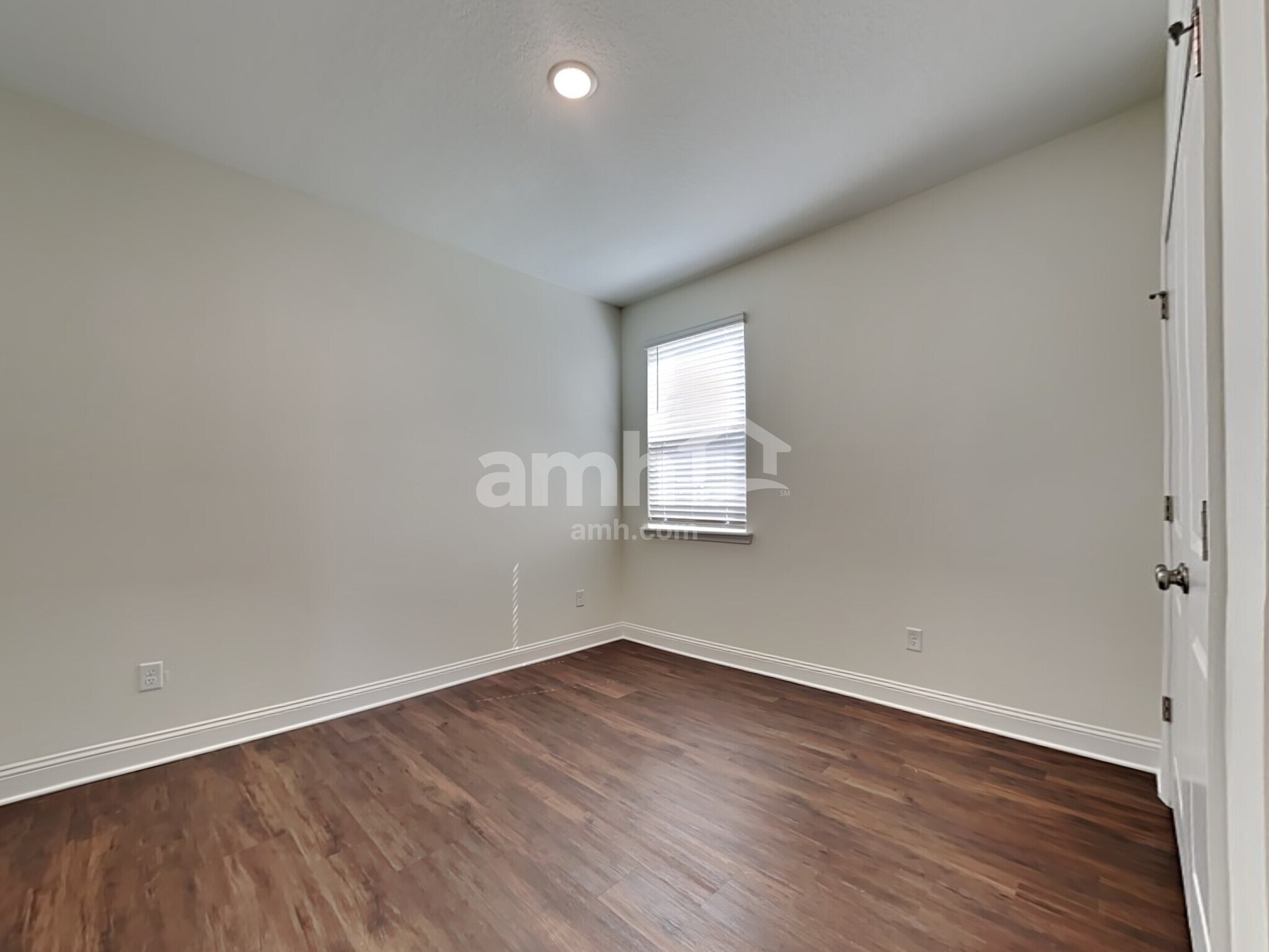 Building Photo - 284 Banyan Frst Dr