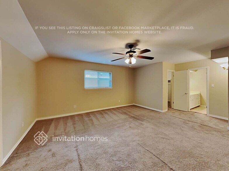 Building Photo - 1406 Saddlecreek Dr