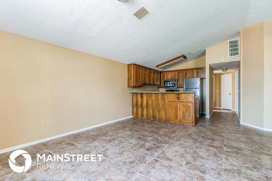 Building Photo - 1306 SW 95th St