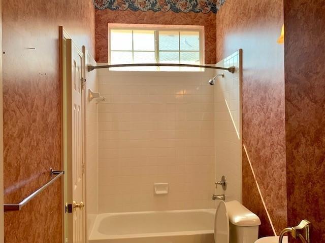 Building Photo - 3109 Fernhurst Dr
