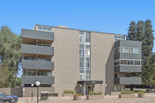 Building Photo - 675 S University Blvd