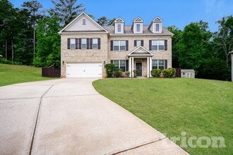 Building Photo - 136 Charolais Dr