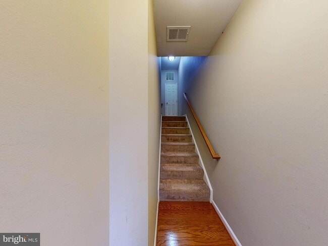 Building Photo - 9321 Hundith Hill Ct