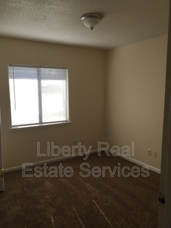 Building Photo - 909 Copeland Dr