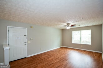 Building Photo - 4101 Fairington Club Dr