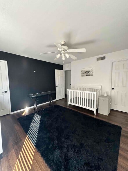 Building Photo - 10109 Regal Park Ln