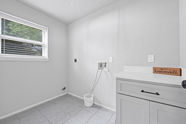 Building Photo - 21211 Slippery Creek Ln