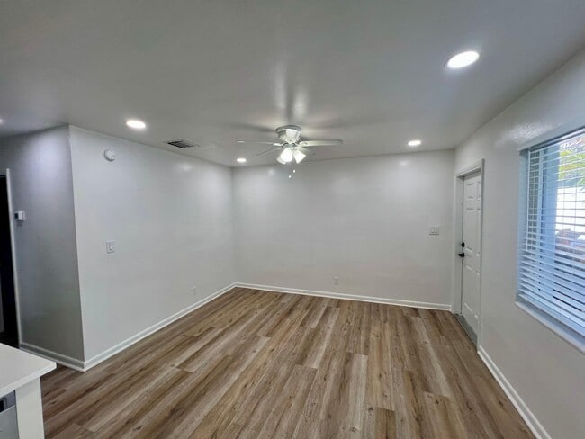 Building Photo - 1235 Beach Rd