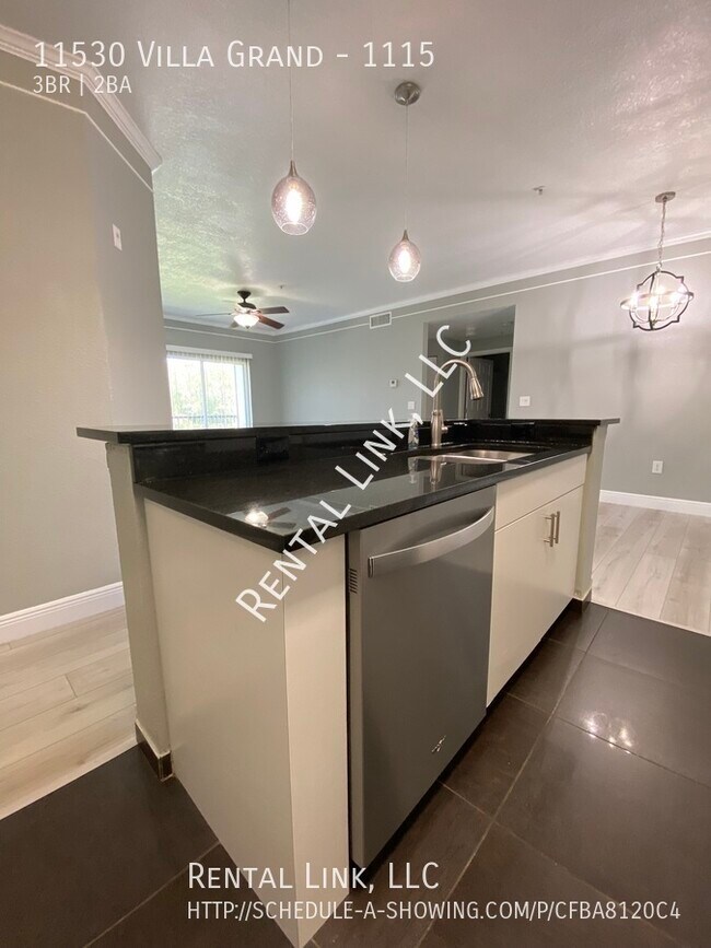 Building Photo - 11530 Villa Grand