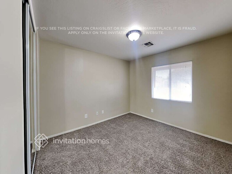 Building Photo - 6045 W Southgate Ave