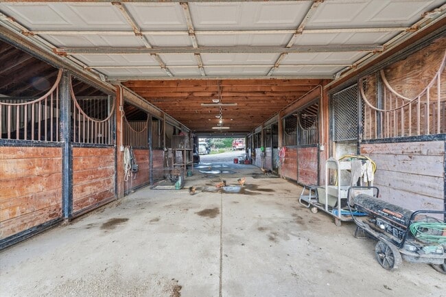 Building Photo - 25821 S Willow Creek Ln