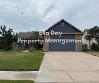 Building Photo - 3025 Triple Creek Dr