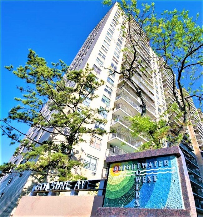 Building Photo - 601 Surf Ave