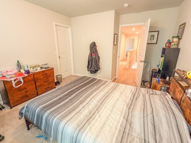 Building Photo - 203 Boneset Dr