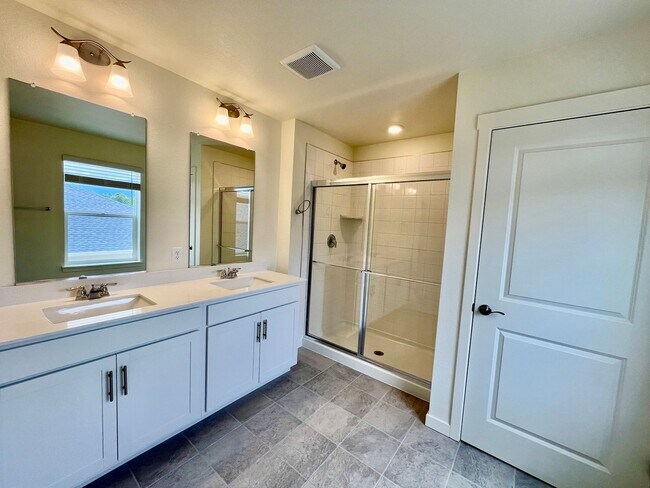 Building Photo - Beautiful Brand New Construction Home In M...