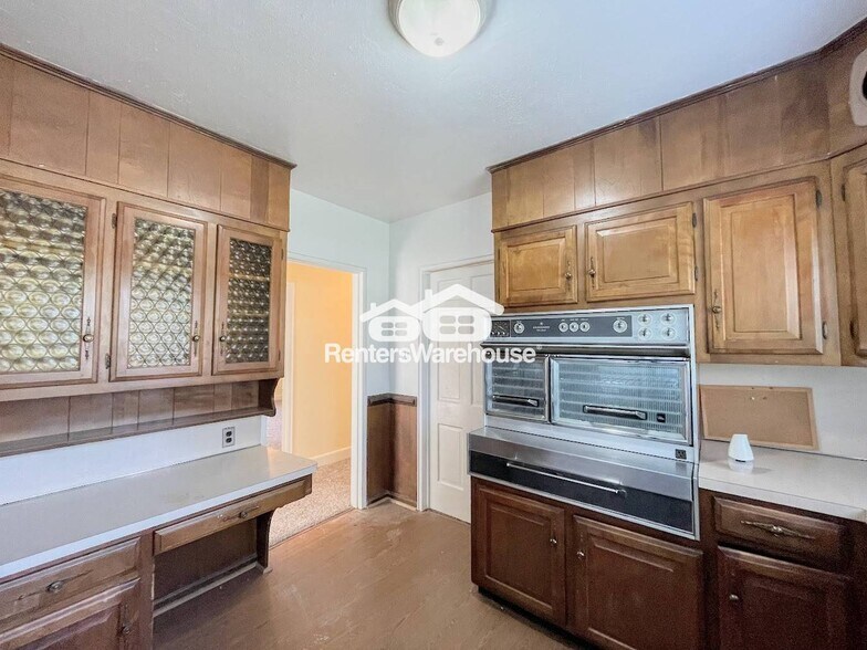 Building Photo - 7467 Hampton Blvd