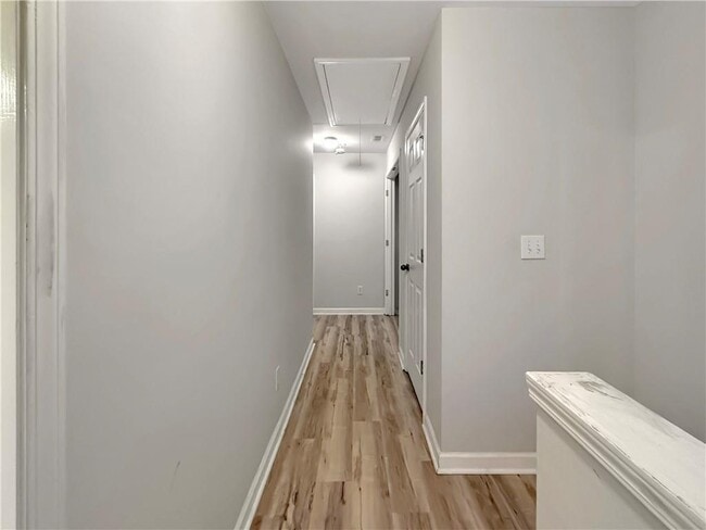 Building Photo - 1645 Southgate Mill Dr