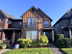 Building Photo - 7146 NE Cherry Dr