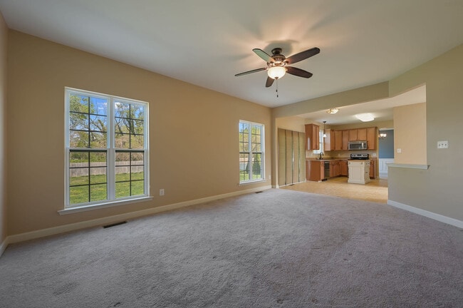 Building Photo - 463 Quail Landing Cir