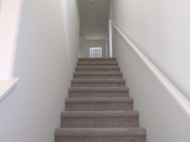 Building Photo - 6460 E Malbec Dr