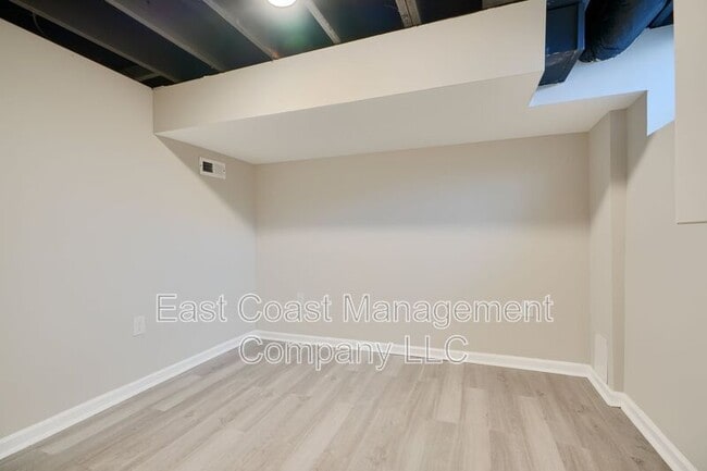 Building Photo - 1535 Chilworth Ave