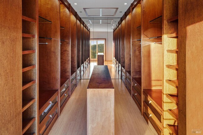 Building Photo - 675 Shiloh Canyon