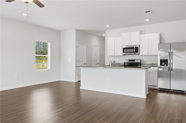 Building Photo - 157 Vlg Grn Dr NW