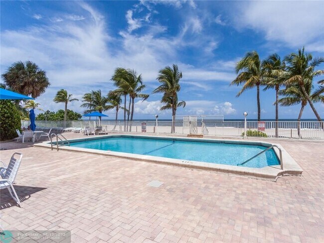 Primary Photo - 1000 S Ocean Blvd