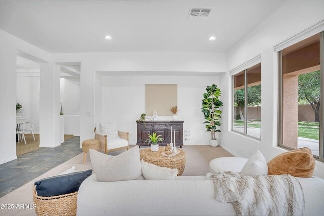 Building Photo - 4756 E Ironhorse Rd