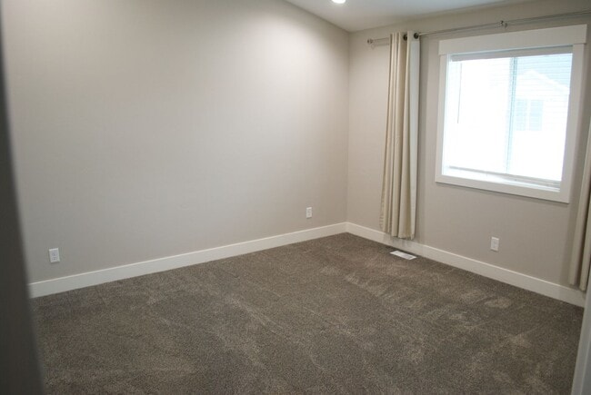 Building Photo - 424 Franklin St