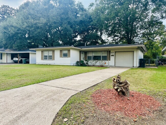 Building Photo - 5625 Shivers Dr