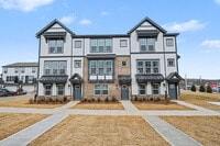 Building Photo - 2007 Hawksworth