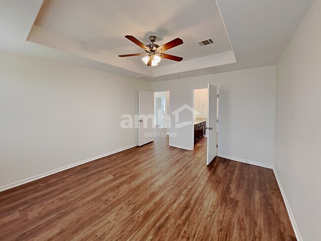 Building Photo - 18226 Amalfi Coast Dr