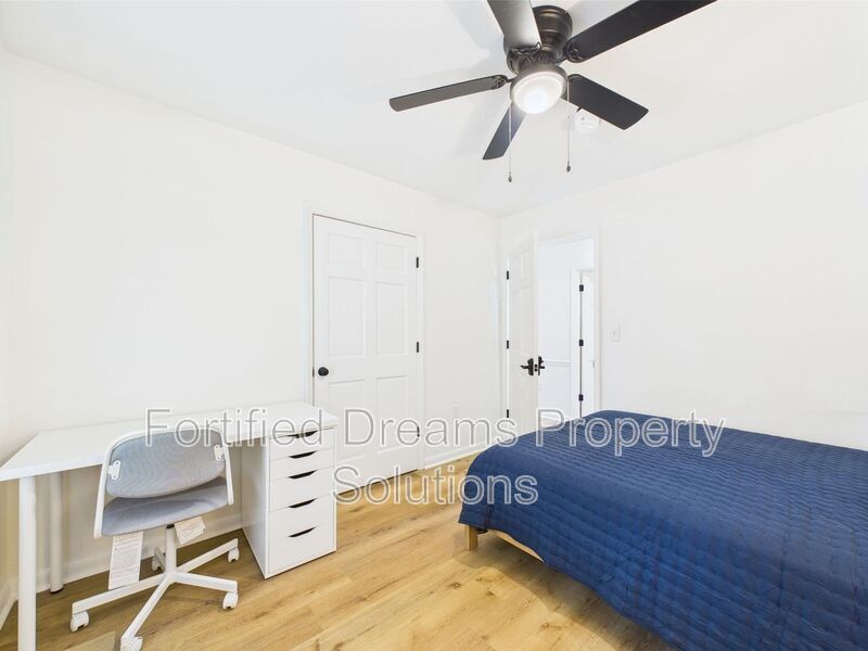 Building Photo - 355 Ransom Rd