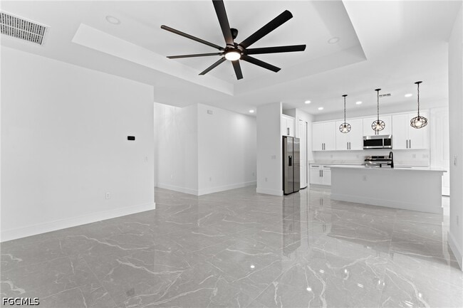 Building Photo - 1024 Chauncey Ave